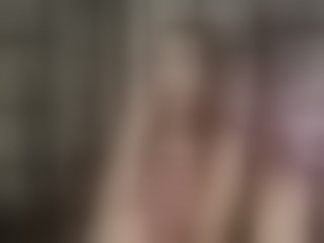 Live sex webcam photo for SexyKitty75-1 #294178530