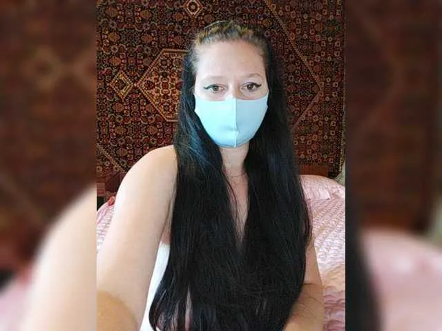 Live sex webcam photo for SexyKrissa #276185036