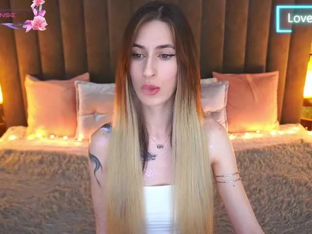 Live sex webcam photo for SexyLava #290894555