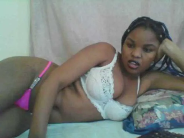 Live sex webcam photo for SexyLizz21 #275506320