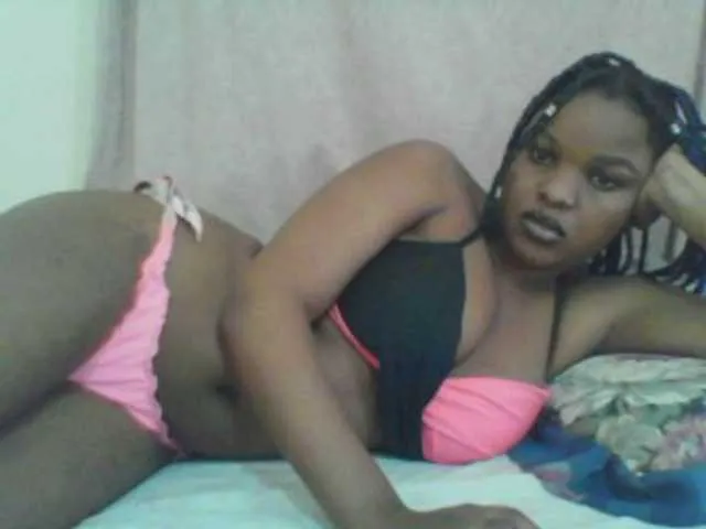 Live sex webcam photo for SexyLizz21 #275513963