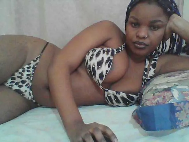 Live sex webcam photo for SexyLizz21 #275531334