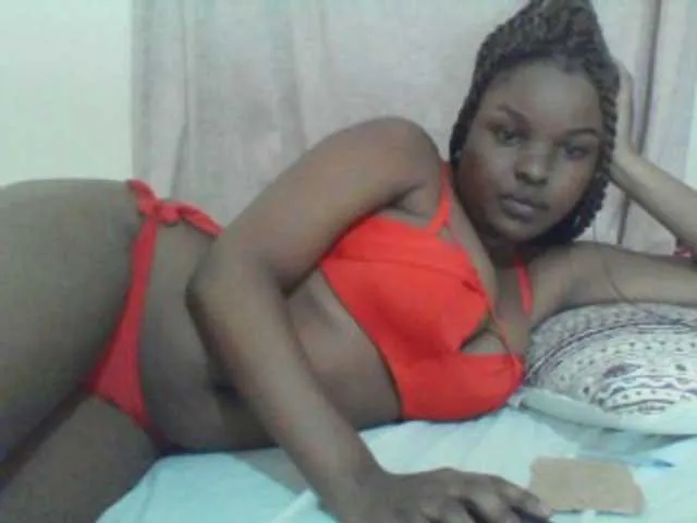 Live sex webcam photo for SexyLizz21 #275656351