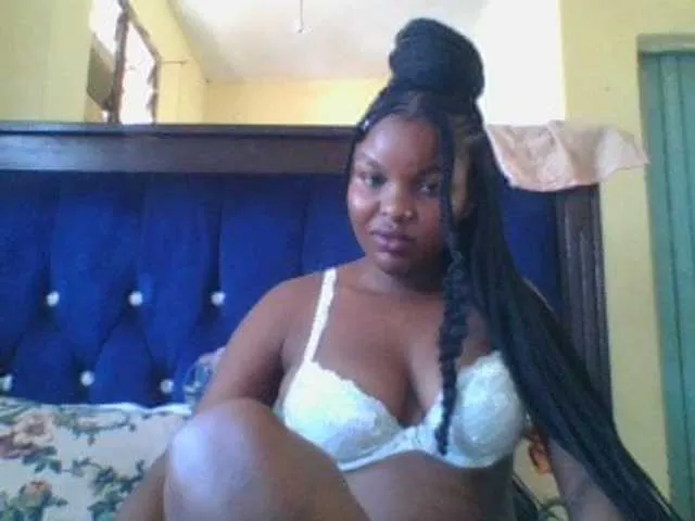 Live sex webcam photo for SexyLizz21 #276584269