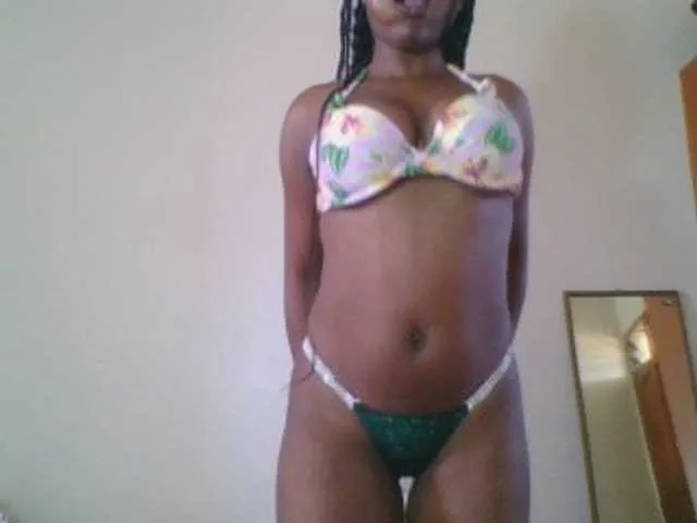 Live sex webcam photo for SexyLizz21 #276619628