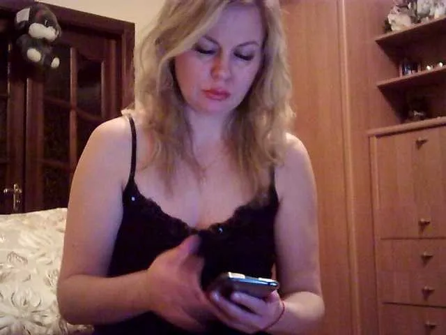 Live sex webcam photo for SexyMiss #272806342
