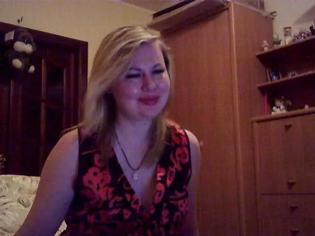 Live sex webcam photo for SexyMiss #275586554