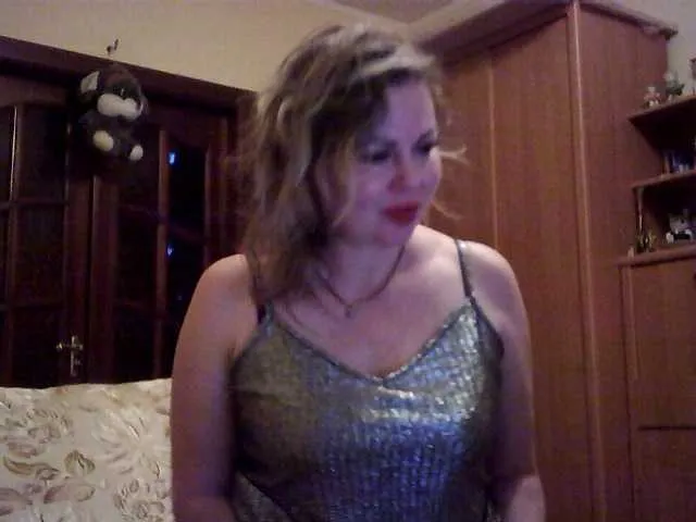 Live sex webcam photo for SexyMiss #290246264
