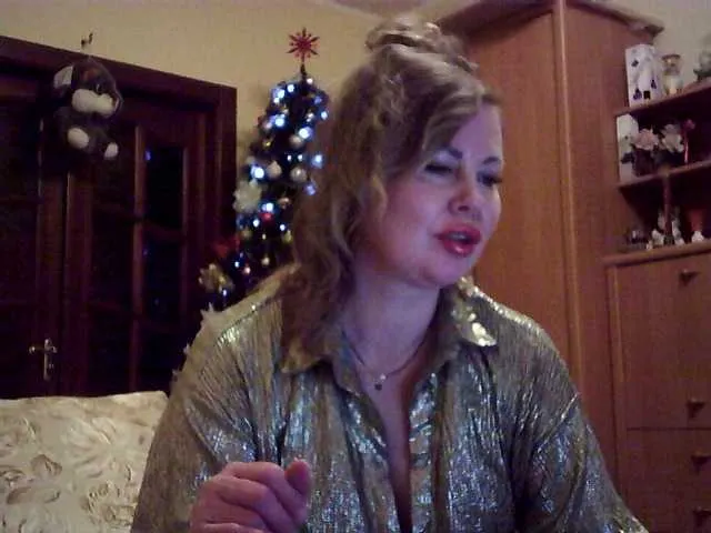 Live sex webcam photo for SexyMiss #290372229