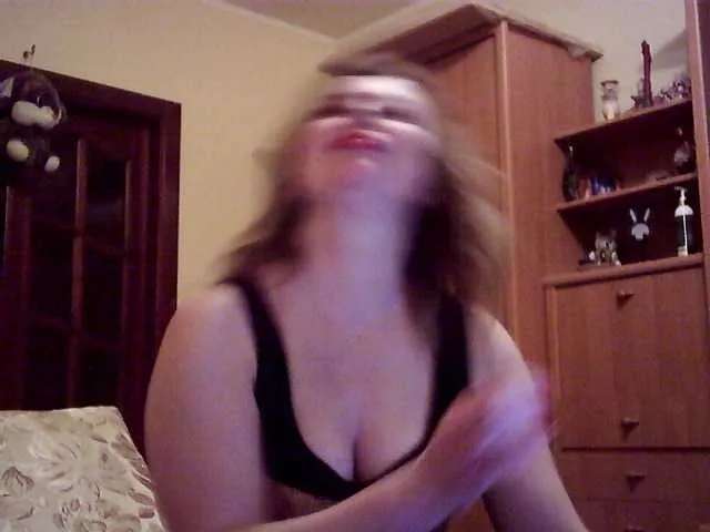 Live sex webcam photo for SexyMiss #290681017