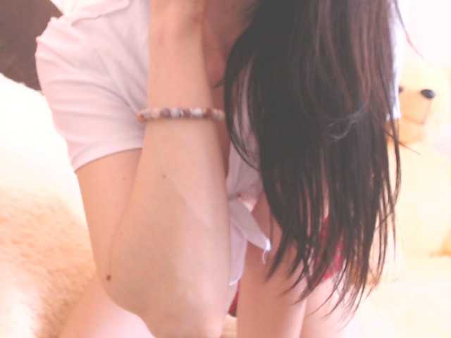 Live sex webcam photo for SexyQueen333 #272861397