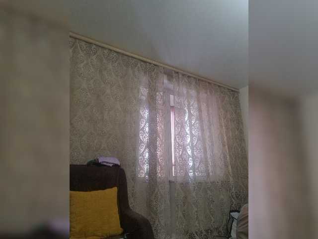 Live sex webcam photo for SexyQueen333 #276974664