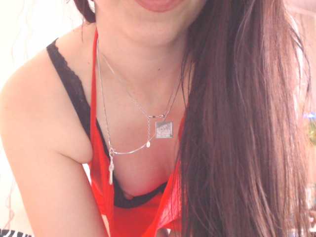 Live sex webcam photo for SexyQueen333 #277009676