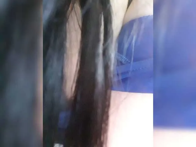 Live sex webcam photo for SexyQueen333 #277649806