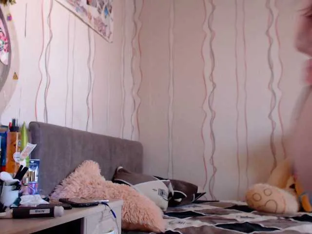 Live sex webcam photo for SexyQueen333 #290297642