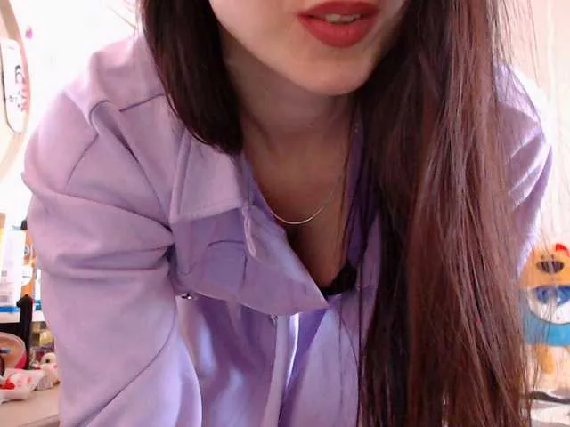 Live sex webcam photo for SexyQueen333 #290533465