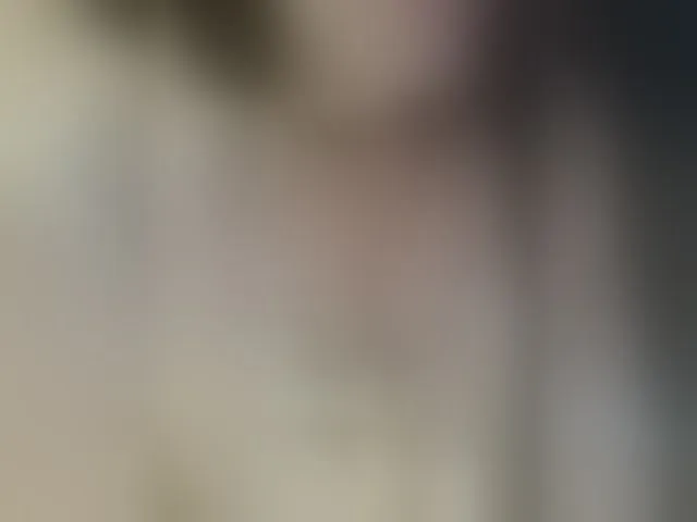 Live sex webcam photo for SexyQueen333 #293721267