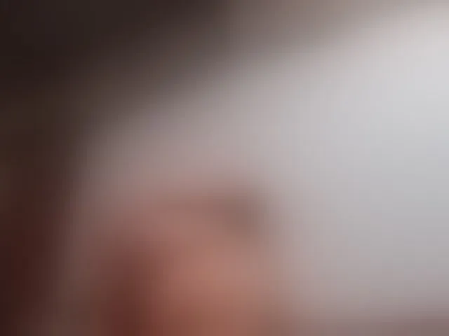 Live sex webcam photo for SexyQueen86 #290994419