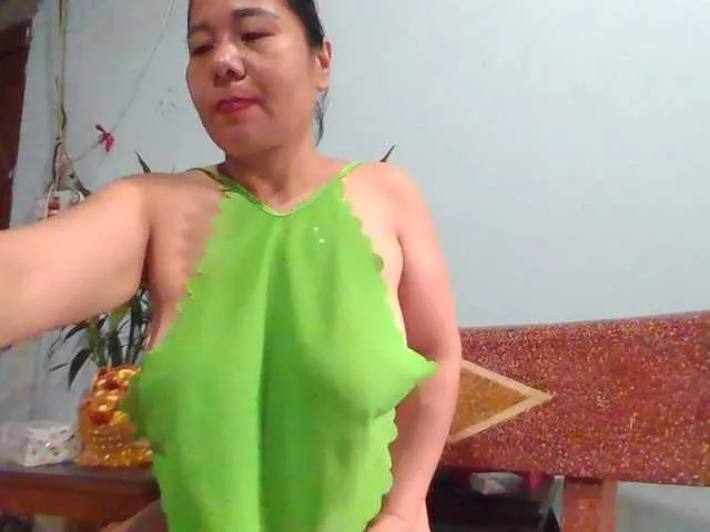 Live sex webcam photo for SexyQueen86 #291414604