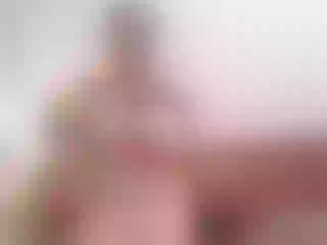 Live sex webcam photo for SexyQueen86 #291579825