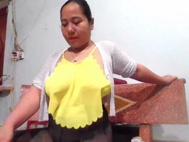 Live sex webcam photo for SexyQueen86 #292798674
