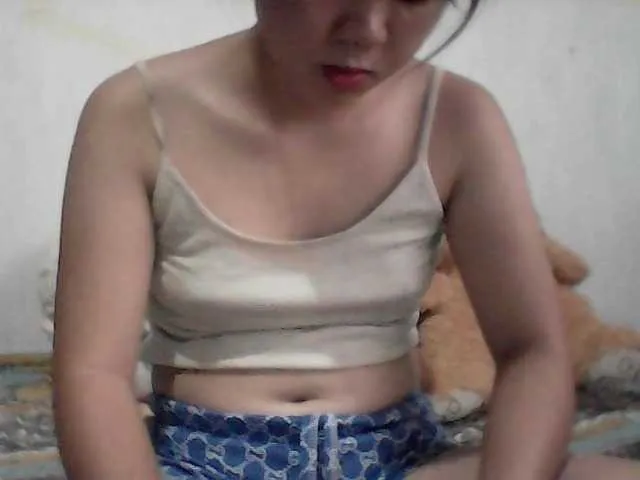 Live sex webcam photo for SexyYoj #274974886