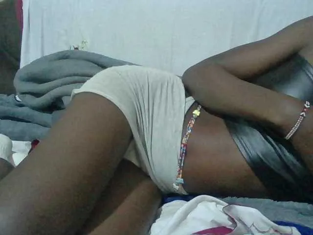 Live sex webcam photo for Sexyafricanah001 #293744412
