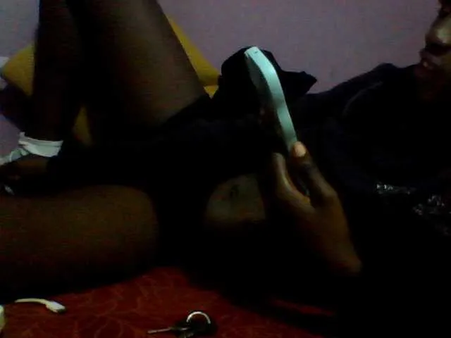 Live sex webcam photo for Sexyafricanah001 #293915712
