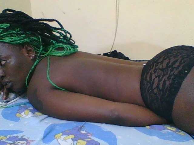 Live sex webcam photo for Sexyangel24 #275528785