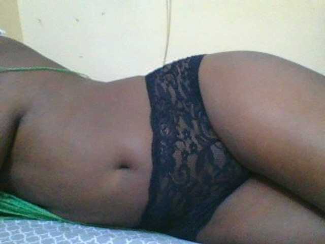 Live sex webcam photo for Sexyangel24 #275541501