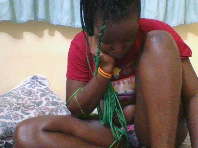 Live sex webcam photo for Sexyangel24 #275607172