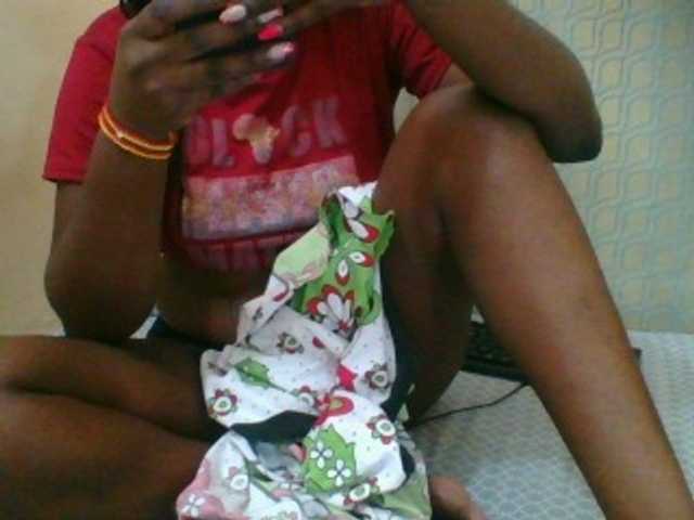 Live sex webcam photo for Sexyangel24 #276561704