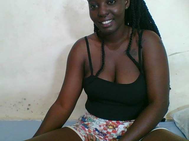 Live sex webcam photo for Sexyangel24 #277103610