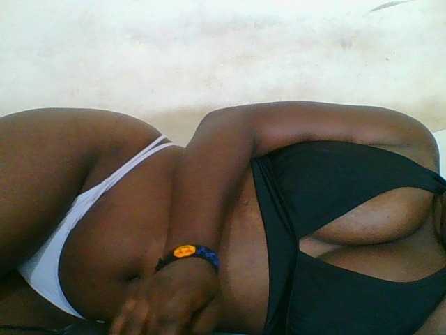 Live sex webcam photo for Sexyangel24 #277104865