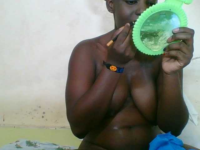 Live sex webcam photo for Sexyangel24 #277125699