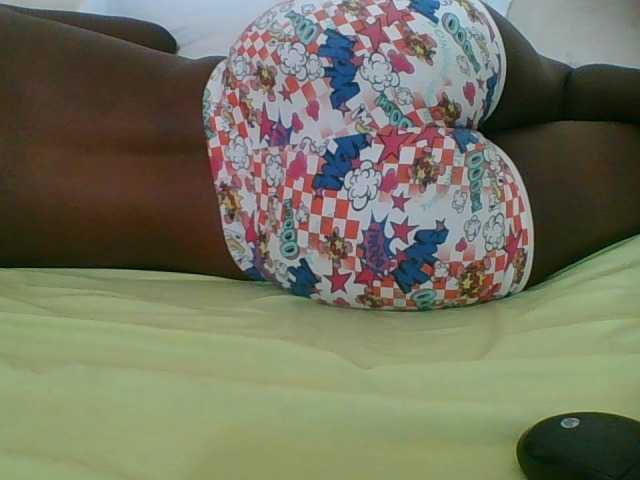 Live sex webcam photo for Sexyangel24 #277138329