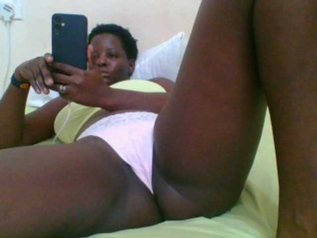 Live sex webcam photo for Sexyangel24 #277615735