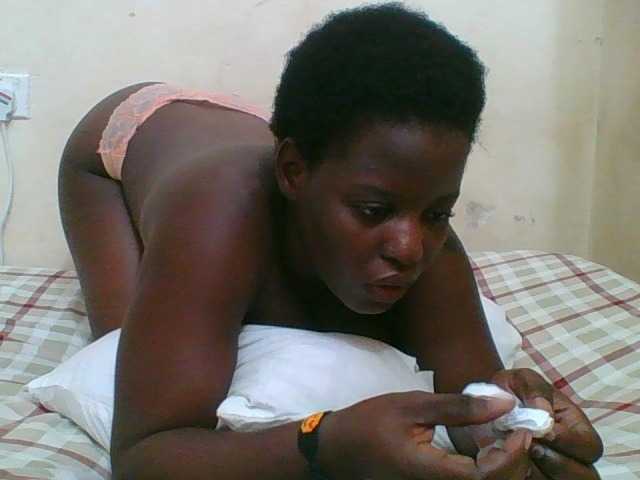 Live sex webcam photo for Sexyangel24 #277645287