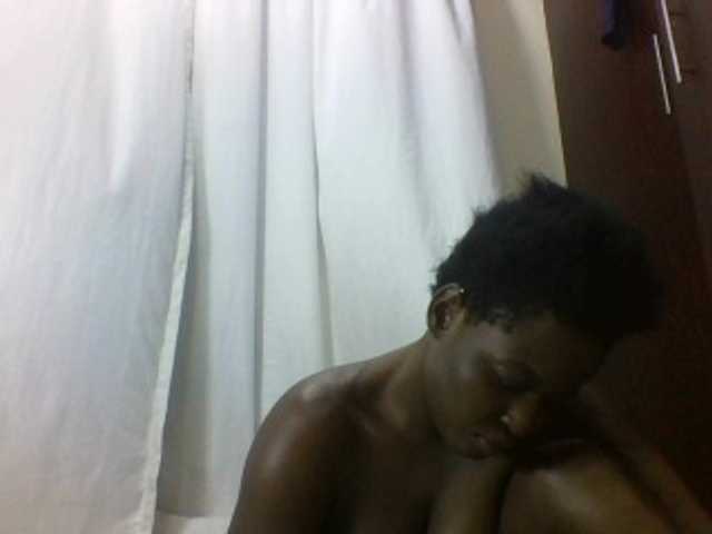 Live sex webcam photo for Sexyangel24 #277998690