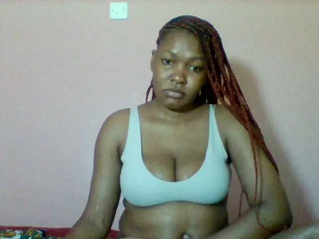 Live sex webcam photo for Sexyapple2002 #292415527