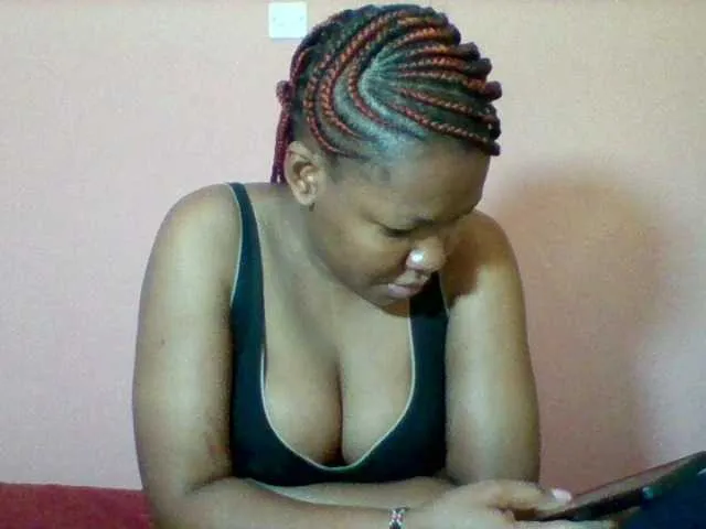 Live sex webcam photo for Sexyapple2002 #292433271