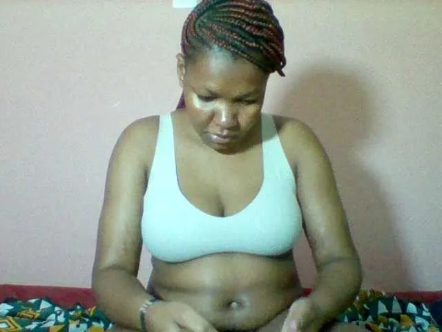 Live sex webcam photo for Sexyapple2002 #292455621