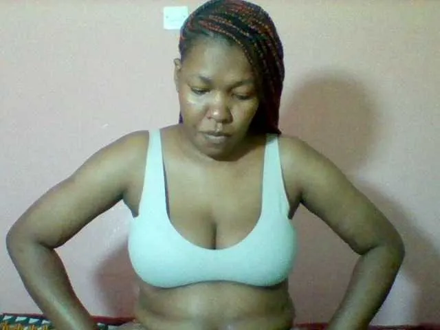 Live sex webcam photo for Sexyapple2002 #292486004