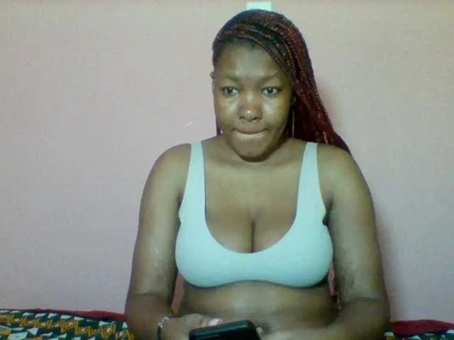 Live sex webcam photo for Sexyapple2002 #292492536