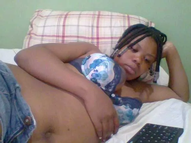 Live sex webcam photo for Sexyapple2020 #275513979