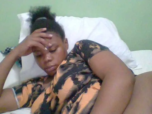 Live sex webcam photo for Sexyapple2020 #275593180