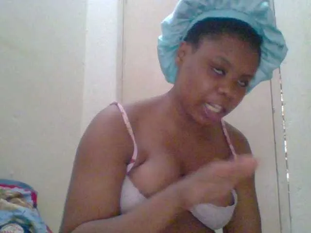 Live sex webcam photo for Sexyapple2020 #275613124