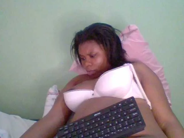 Live sex webcam photo for Sexyapple2020 #276017906
