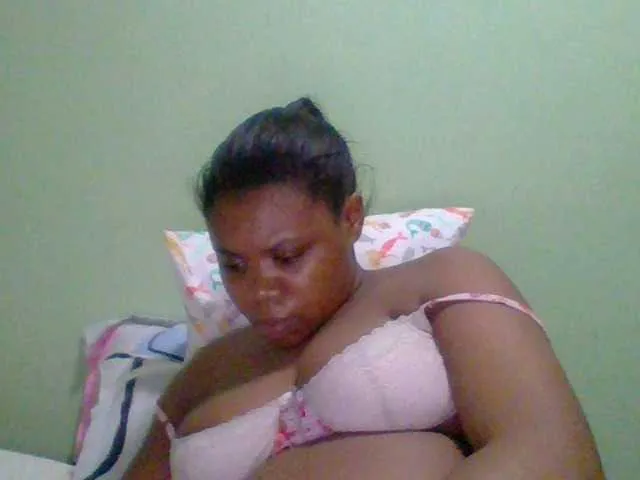 Live sex webcam photo for Sexyapple2020 #276081894