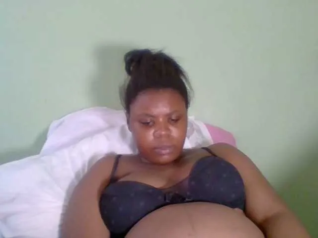 Live sex webcam photo for Sexyapple2020 #276233428